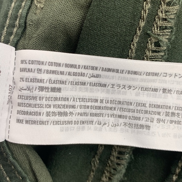 Hollister Short Short Low Rise shorts Size 11/30 stretch Dark green rolled hem - Picture 6 of 10